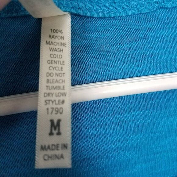 Color Story Medium Electric Blue High Low Short Sleeve Pocket Tee T Shirt NWOT - Picture 4 of 10